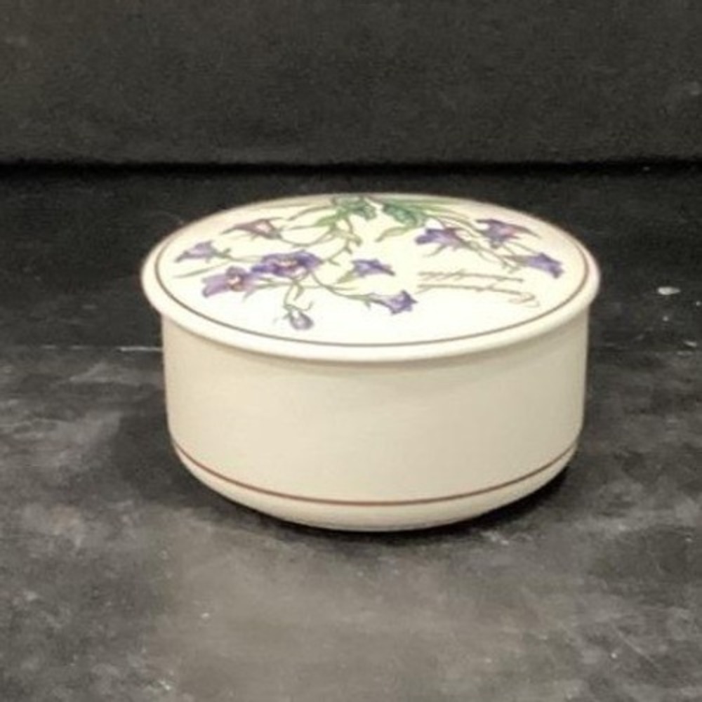 Villeroy & Boch Botanica Trinket Box, Vintage Campanula Rotundifolia Design - Picture 12 of 13